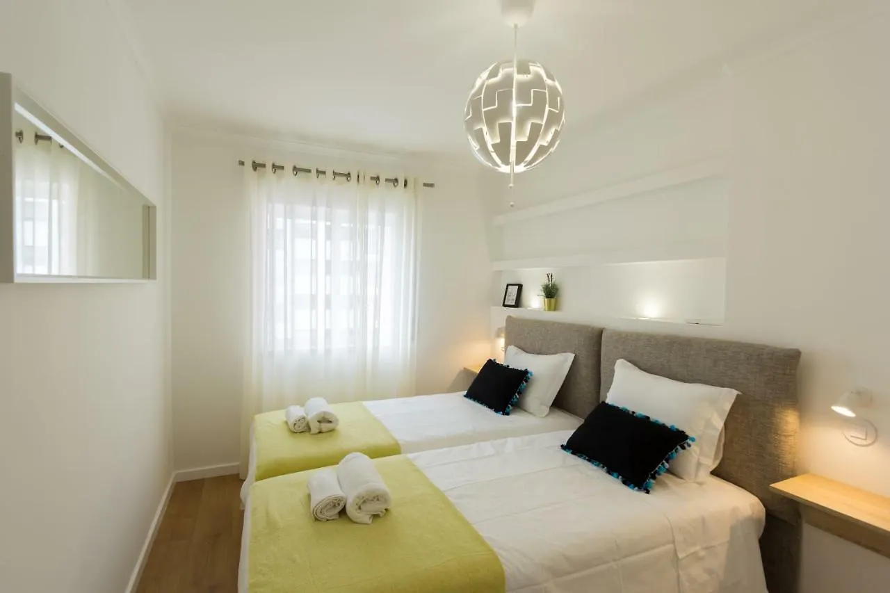 Lisbon Charming Apartment